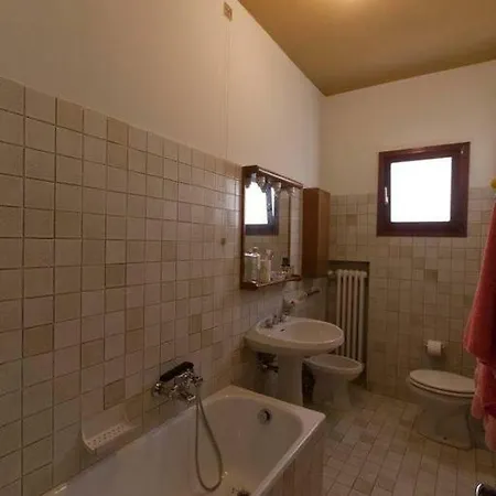 Ca Dei Fioi Piano Nobile In Palazzo Del 1500 Appartement Venetië