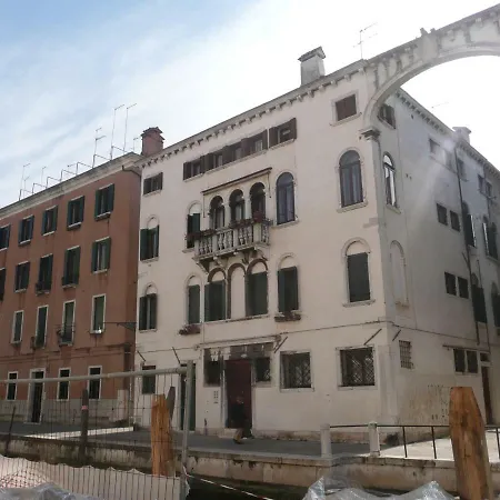 Apartament Ca Dei Fioi Piano Nobile In Palazzo Del 1500 *