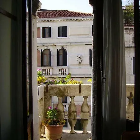 Ca Dei Fioi Piano Nobile In Palazzo Del 1500 Wenecja